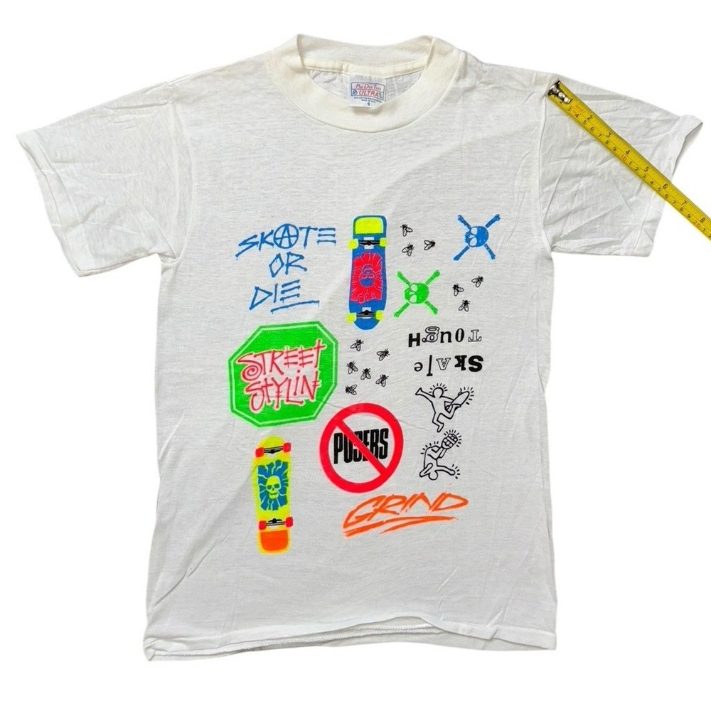 VTG Skate Or Die Skateboard Neon TShirt Single Stitch PeeDee Tag Sz Small White - Picture 5 of 7